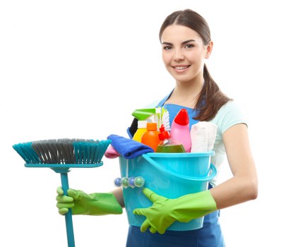 Bathroom maintenance cleaning for a BR3 property