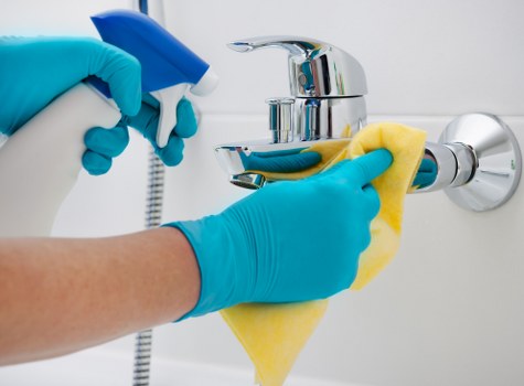 Kitchen and bathroom cleaning for guest accommodation in BR3